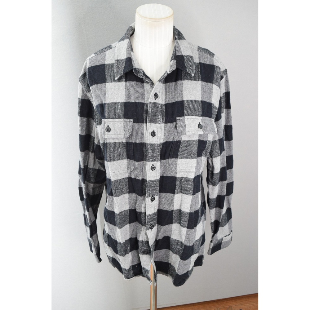 L.L. Bean Men's 1912 Field Flannel Shirt Medium Buffalo Plaid Slighlty Fitted